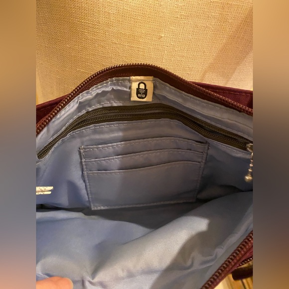 Baggalini plum adjustable Crossbody Bag organizer - Picture 6 of 9